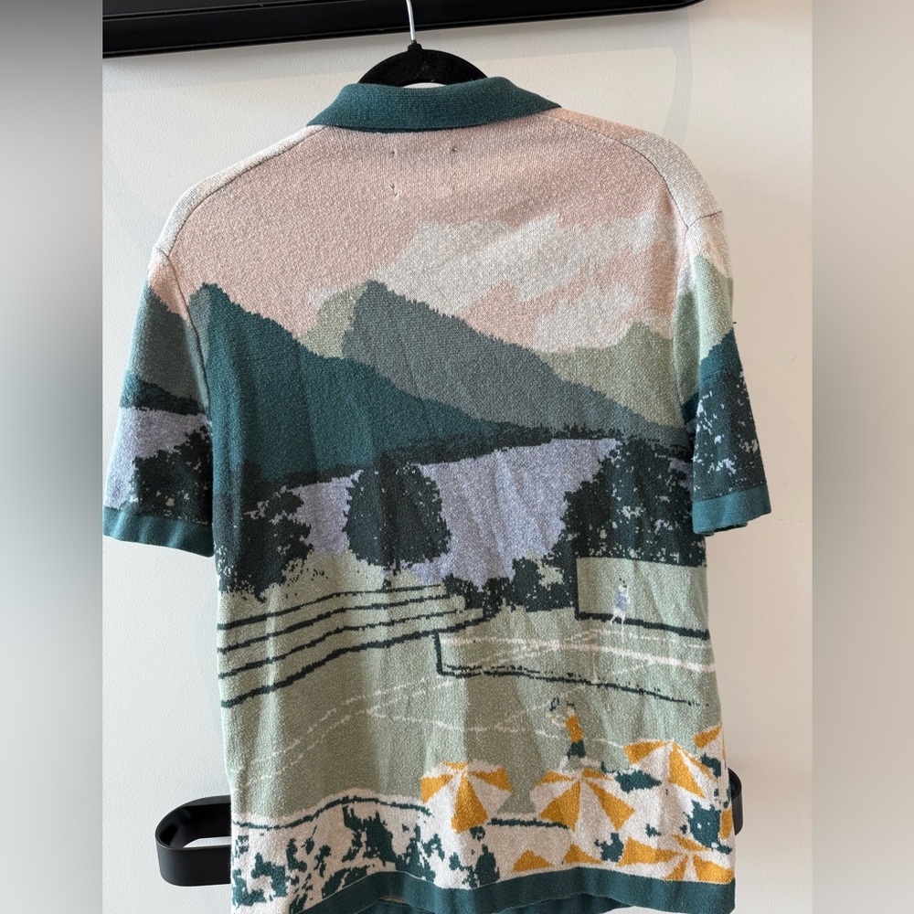 Abercrombie Men’s Medium Tennis Getaway Scenic Graphic sweater button down - Picture 5 of 5